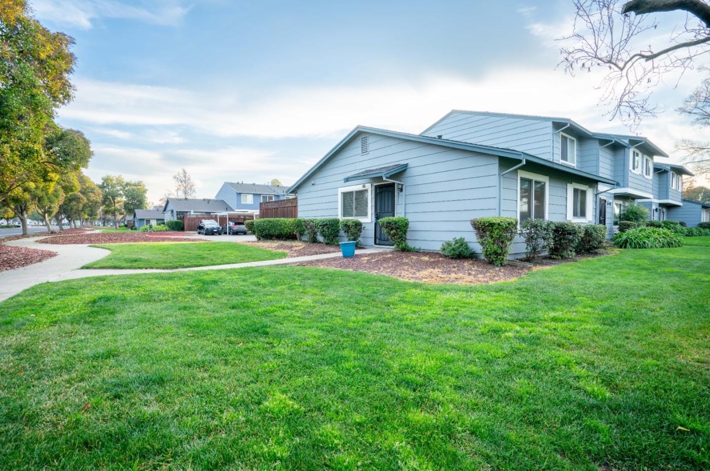 1831 Monterey Dr, Livermore, CA 94551