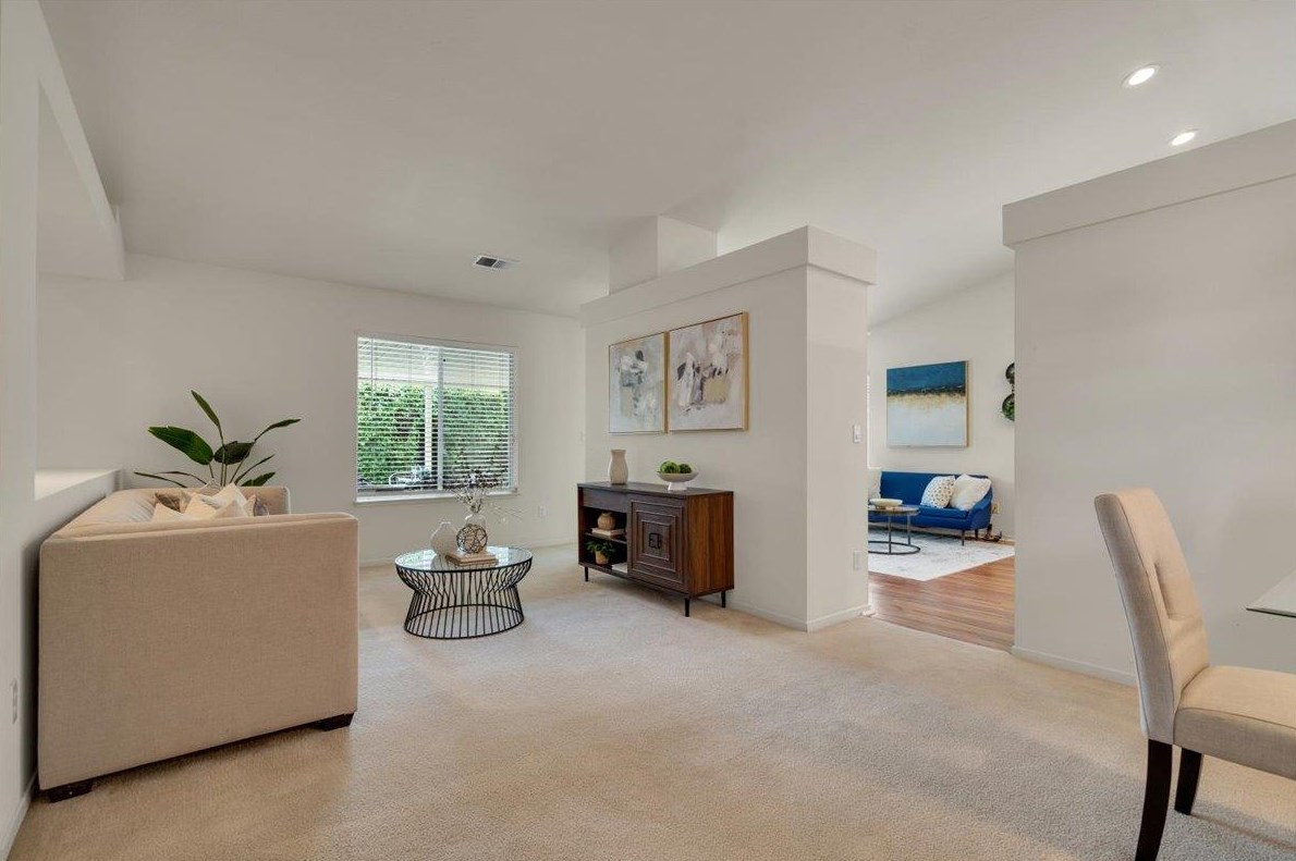 9262 Mockingbird Ln, Gilroy, CA 95020