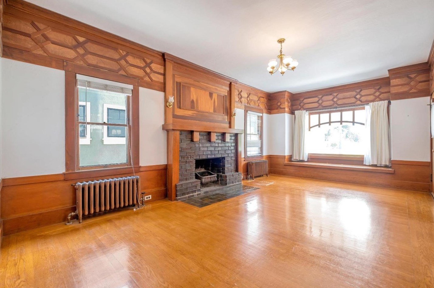 1342 8th St, Alameda, CA 94501-3948