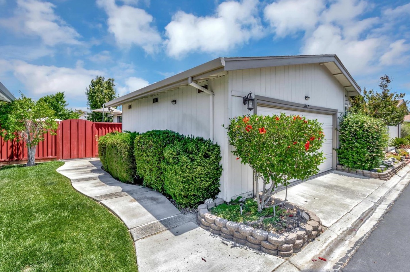 477 Chateau La Salle Dr, San Jose, CA 95111-3040