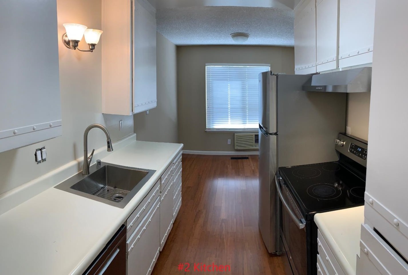 1104 Delna Manor Ln, San Jose, CA 95128-3411