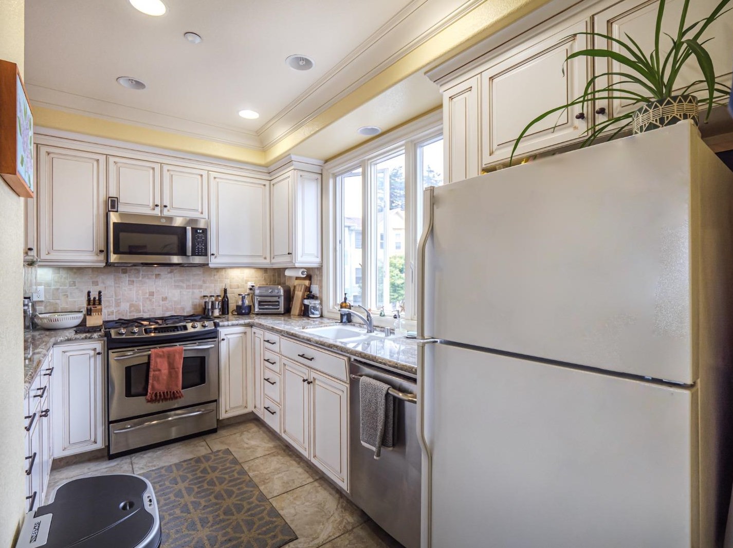 106 Younger Way A, Santa Cruz, CA 95060