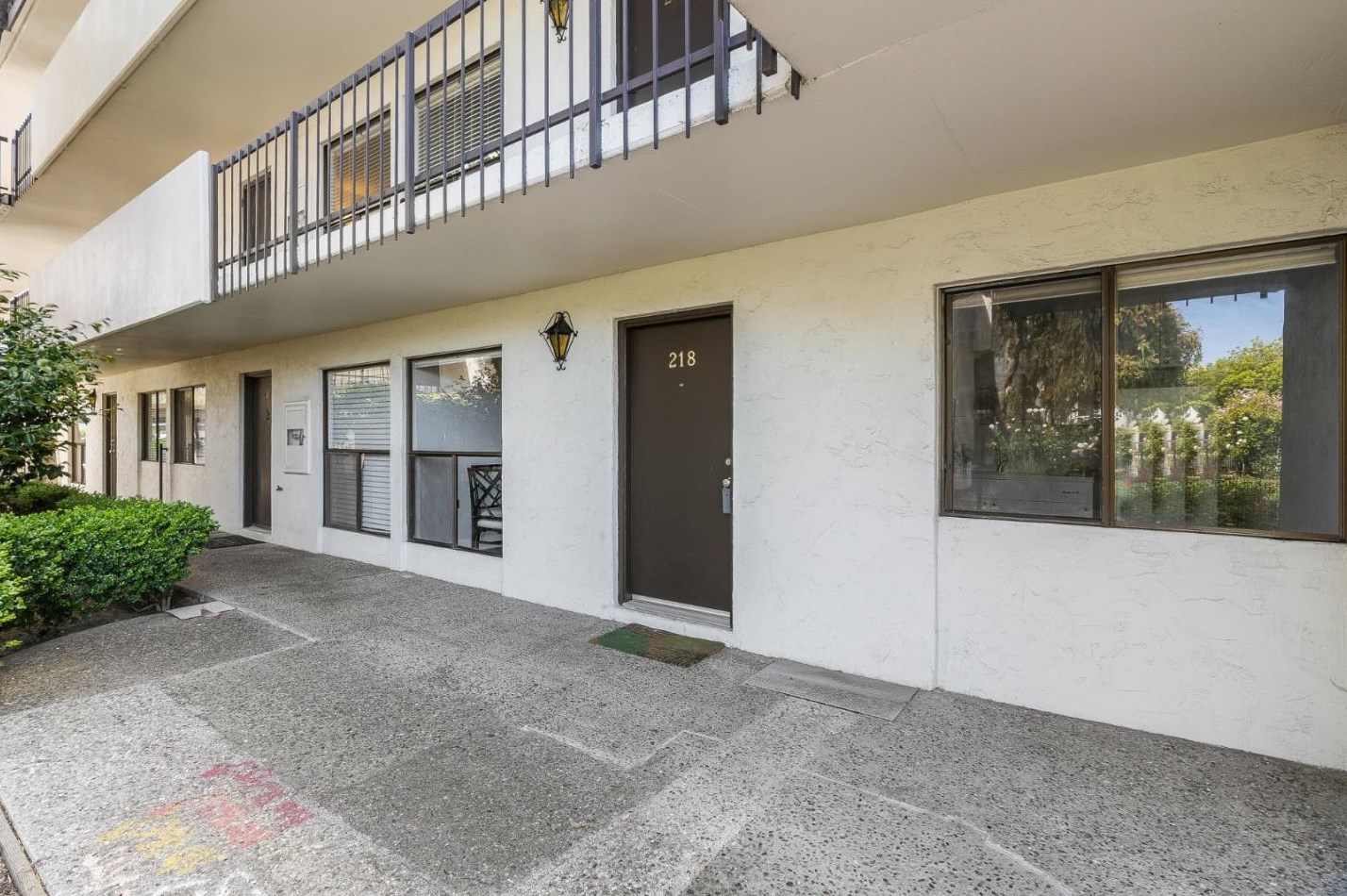 500 Glenwood Cir 218, Monterey, CA 93940
