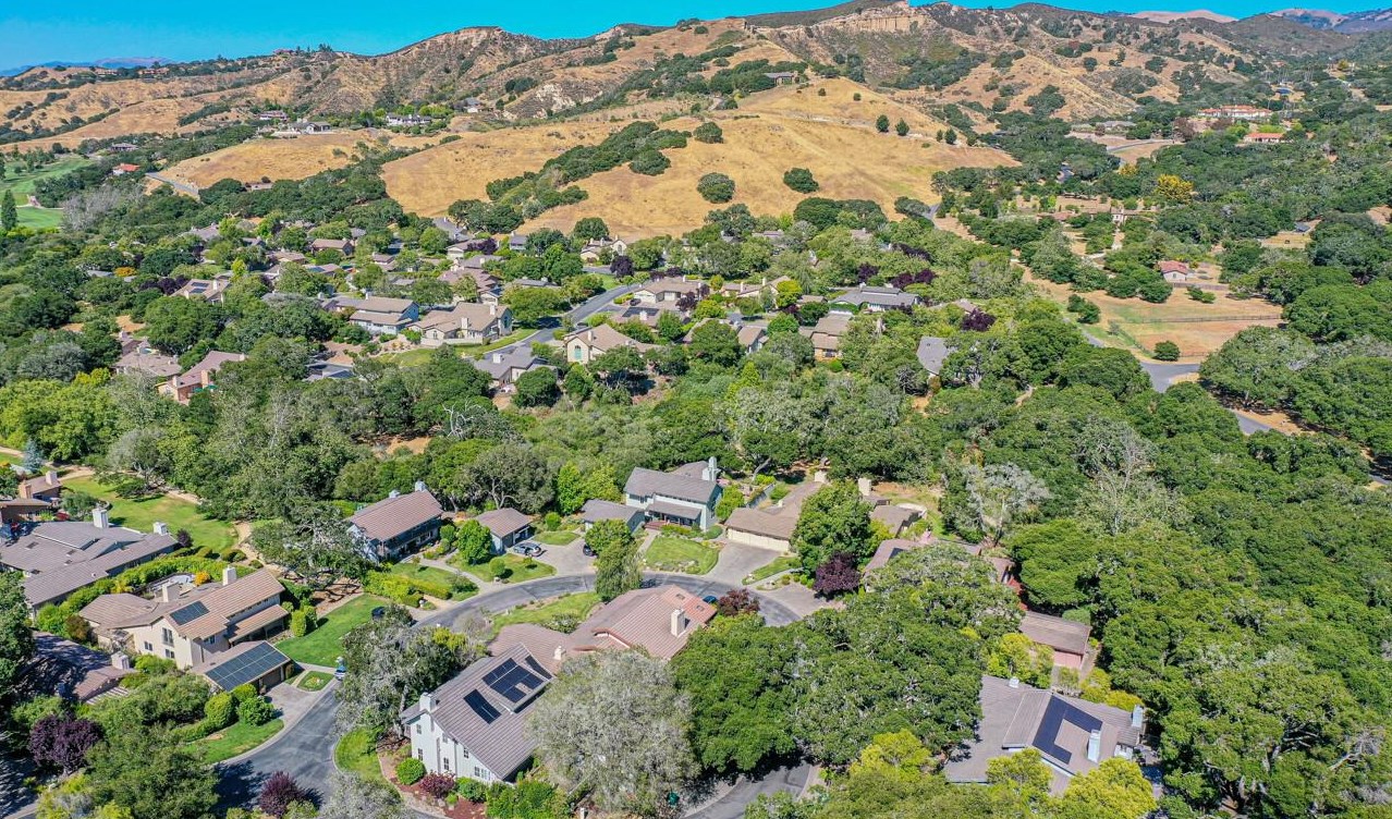 25411 Markham Ln, Salinas, CA 93908-9434