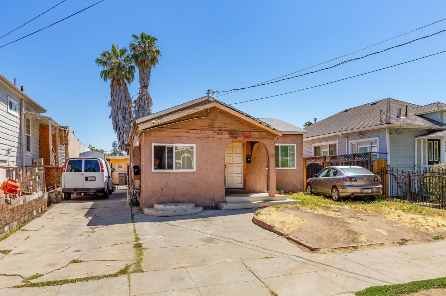 910 6th St, San Jose, CA 95112-3933