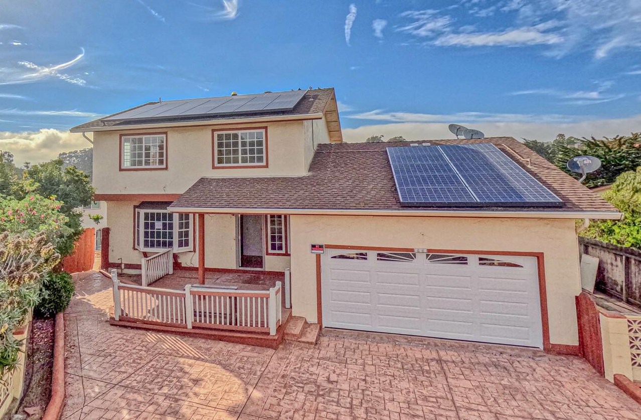 1661 Mescal Ct, Seaside, CA 93955