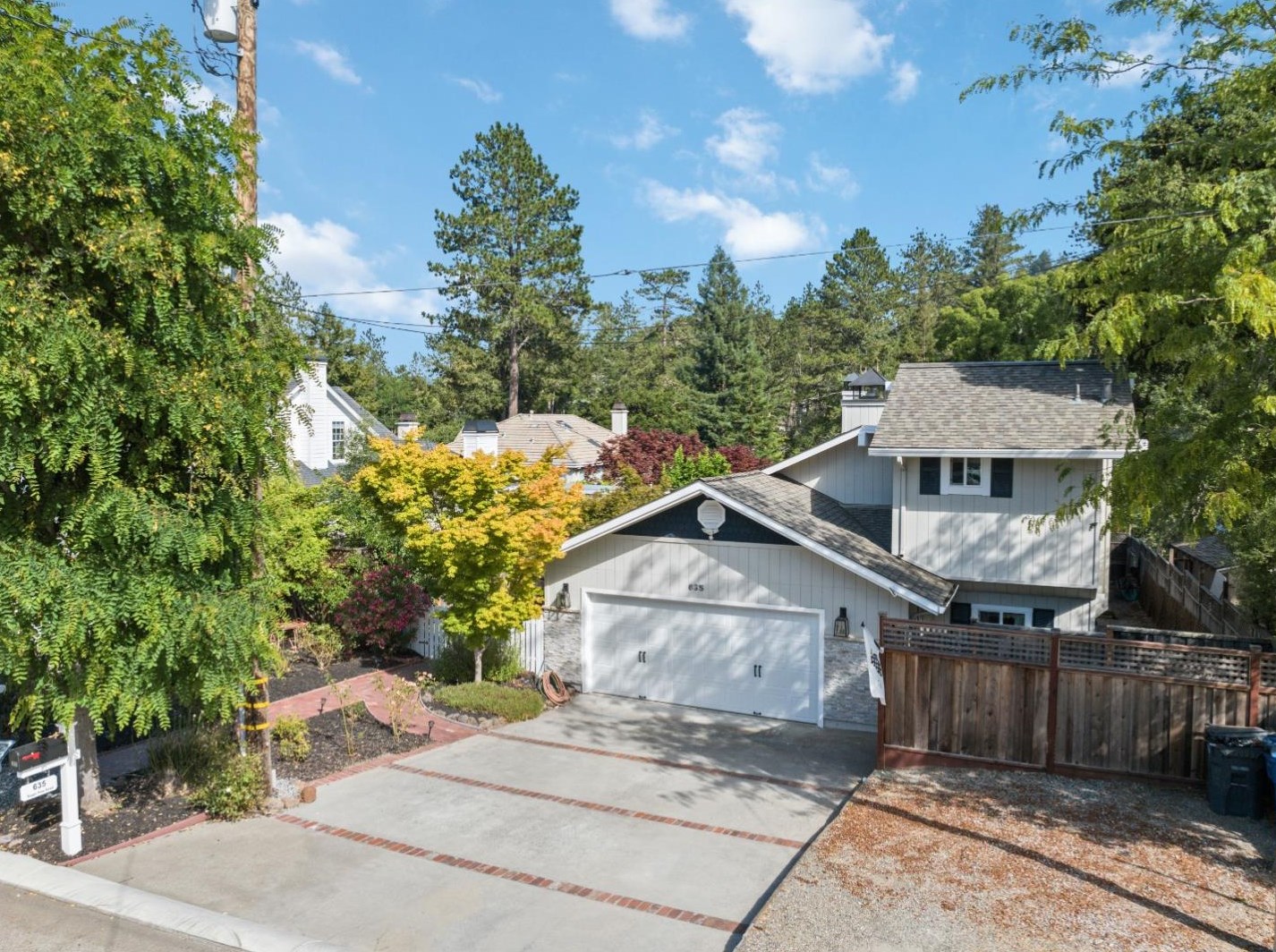 635 Sugar Pine Rd, Santa Cruz, CA 95066-3926
