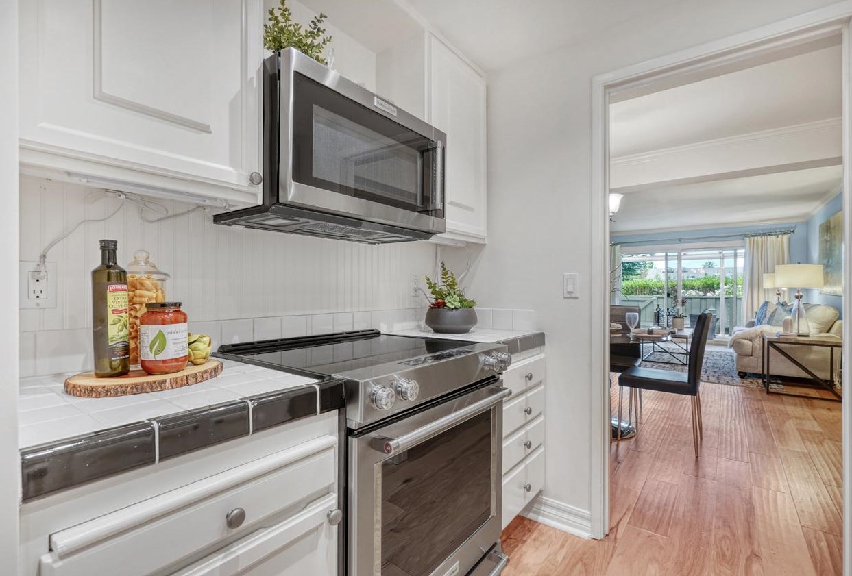 5406 Cribari Ct, San Jose CA  95135-1310 exterior