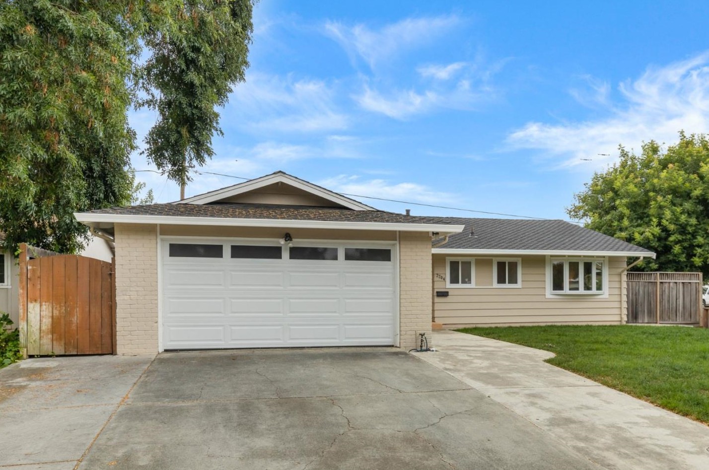 2704 Millbrae Way, San Jose, CA 95121-1228