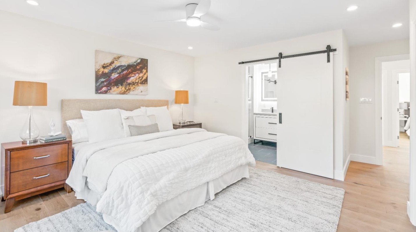 1324 Bel Aire Rd, San Mateo CA  94402-3650 exterior