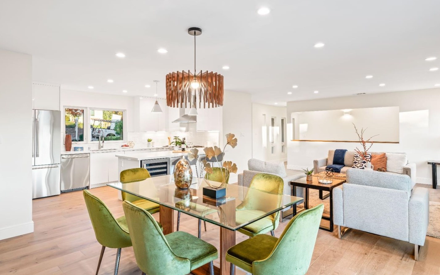 1324 Bel Aire Rd, San Mateo CA  94402-3650 exterior