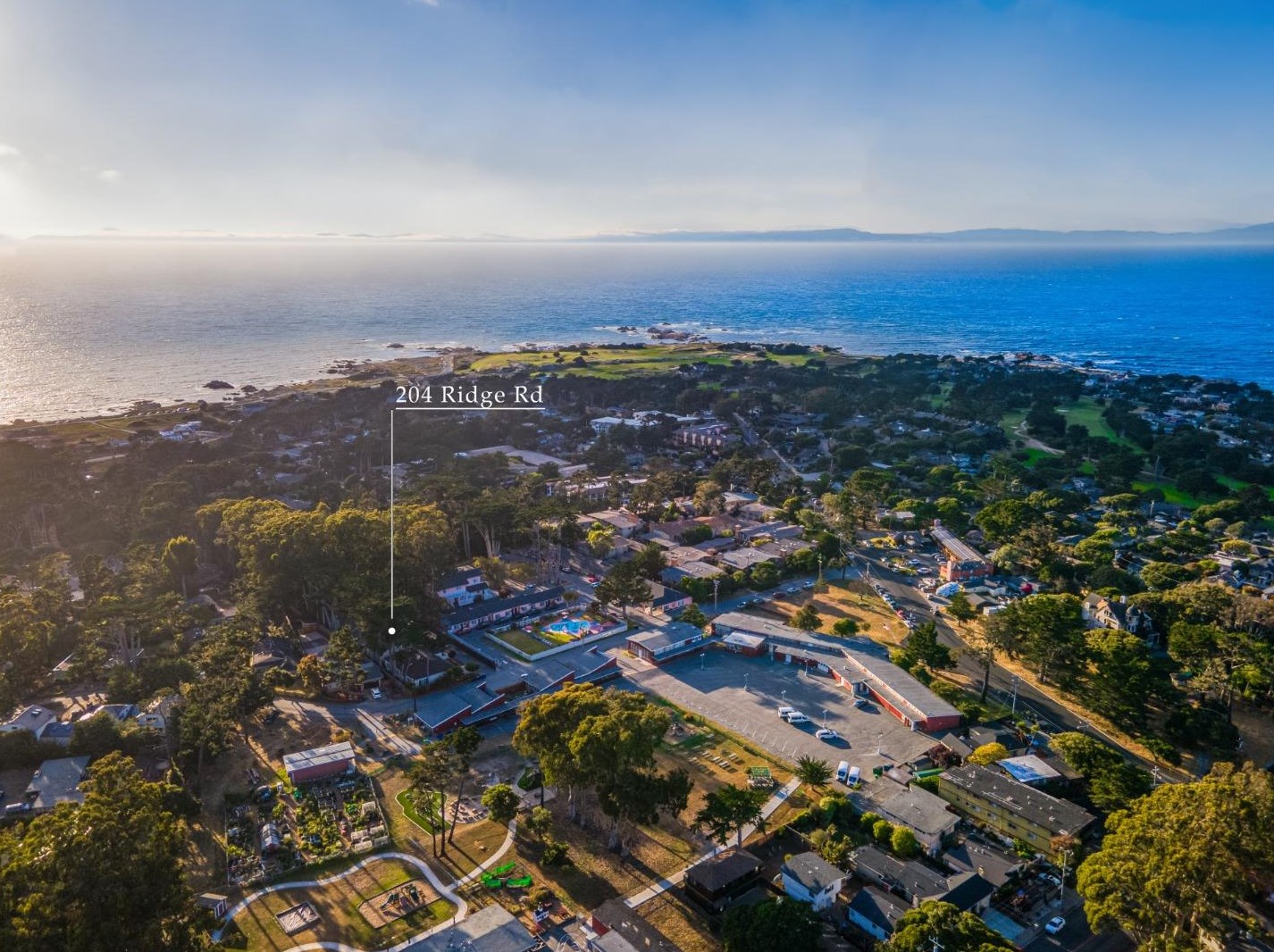204 Ridge Rd, Del Monte Park, CA 93950