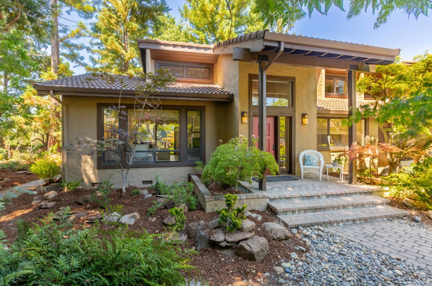 12885 Pierce Rd, Saratoga, CA 95070