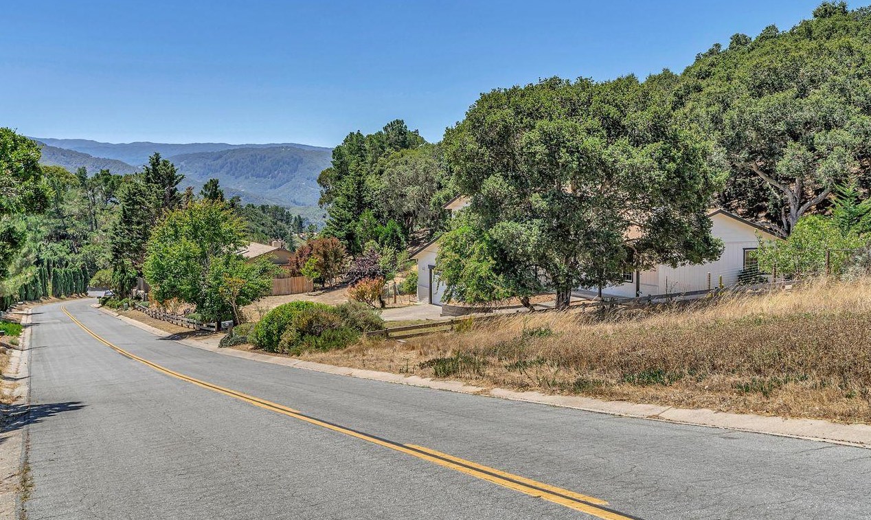 25410 Tierra Grande Dr, Carmel, CA 93923-8416