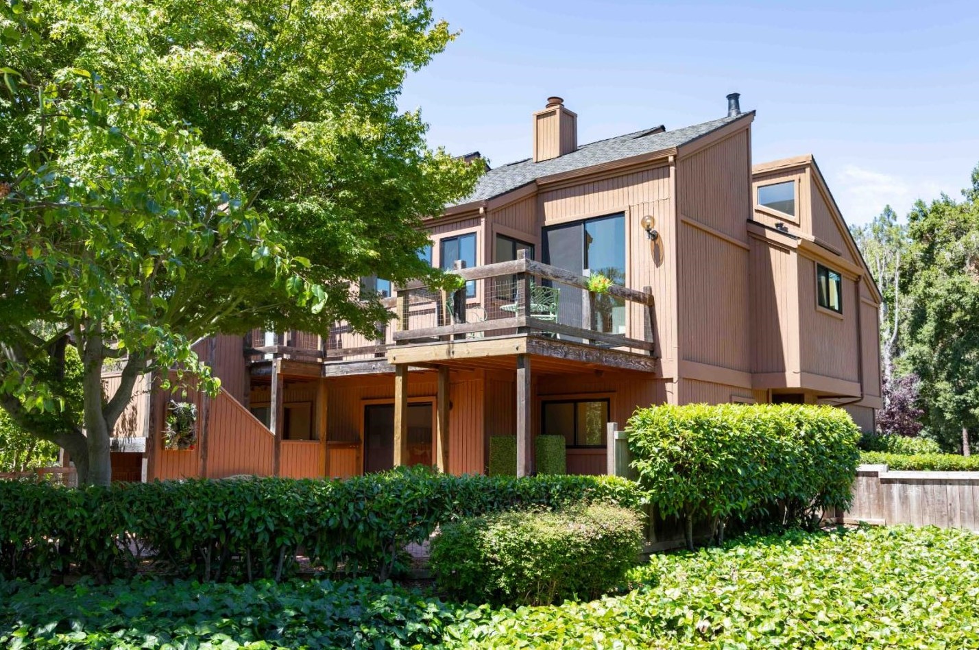1655 Grant Rd, Mountain View, CA 94040