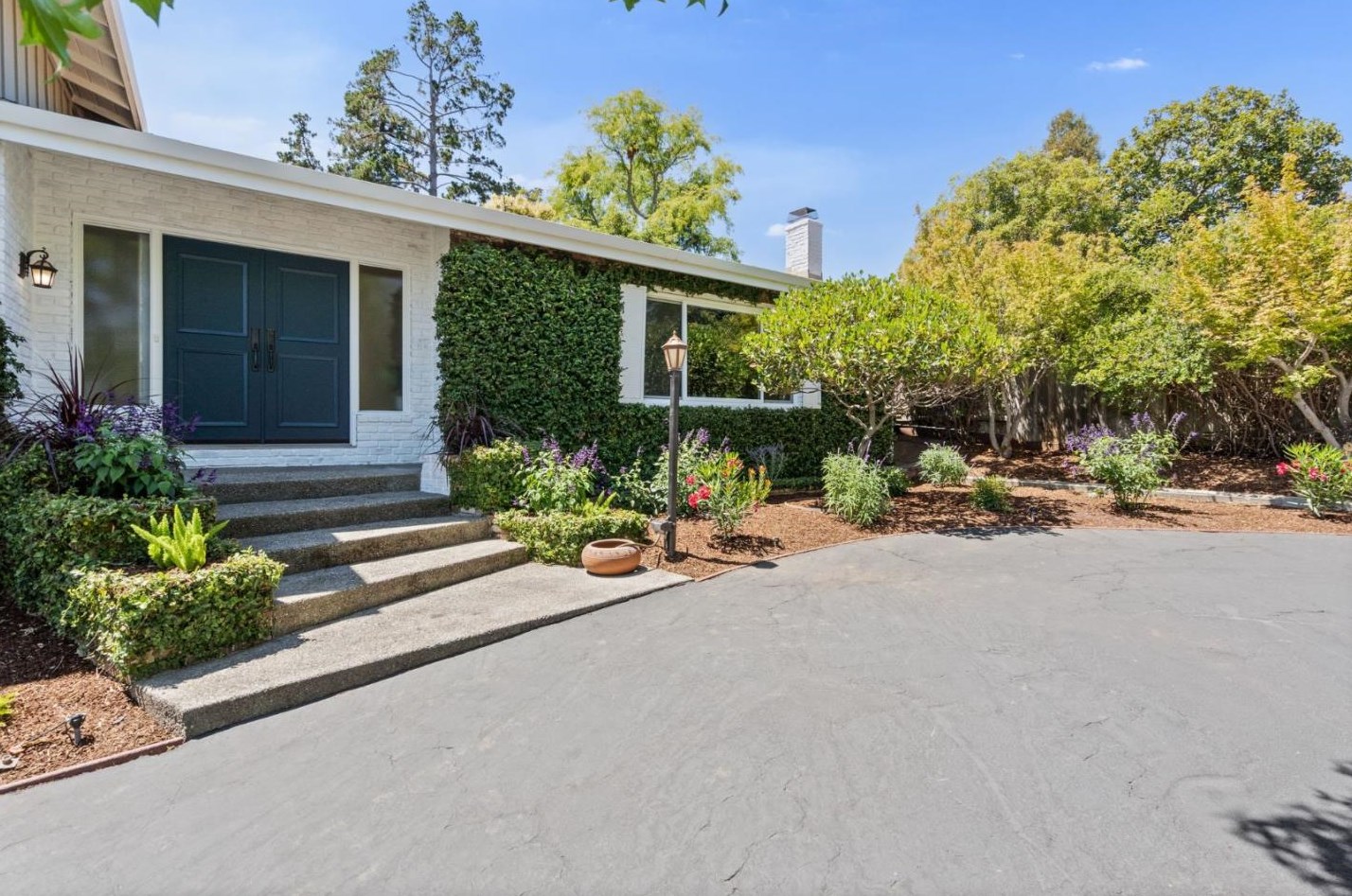 840 Holly Rd, Belmont, CA 94002
