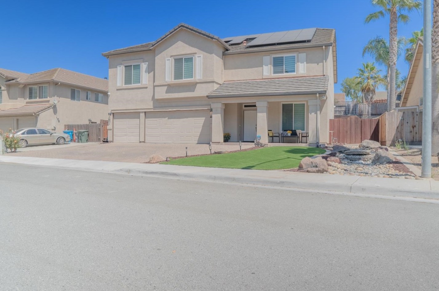 1131 Cypress St, Hollister, CA 95023