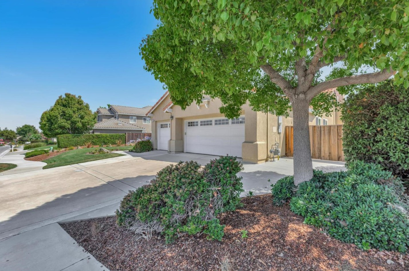 931 Stone Bridge Trail, Hollister, CA 95023