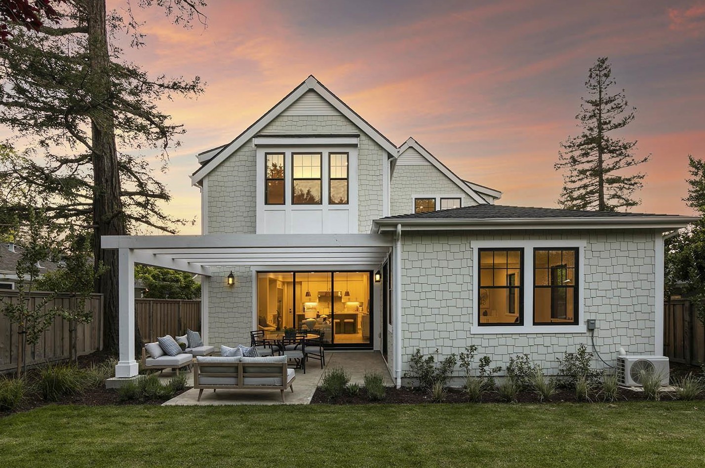 2151 Valparaiso Ave, Menlo Park CA  94025-6507 exterior
