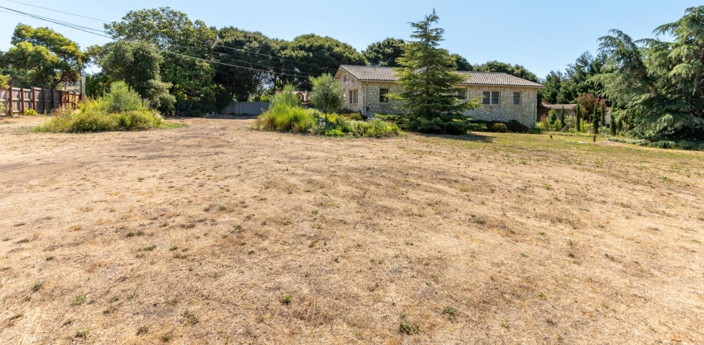 8700 Carmel Valley Rd, Carmel, CA 93923-9578