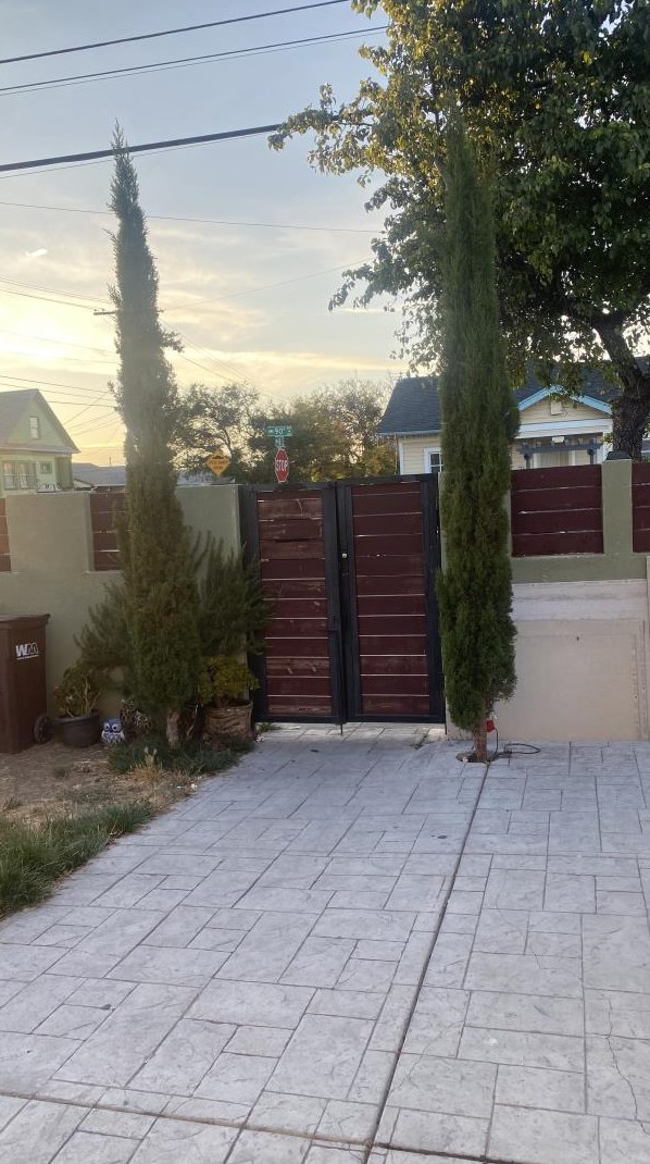 1200 90th Ave, Oakland, CA 94603-1308