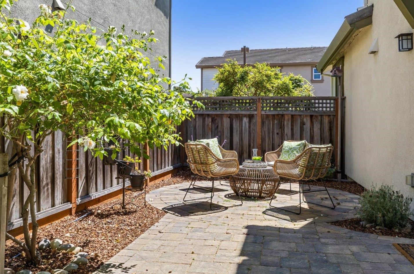 529 Sandlewood St, Menlo Park CA  94025-1379 exterior