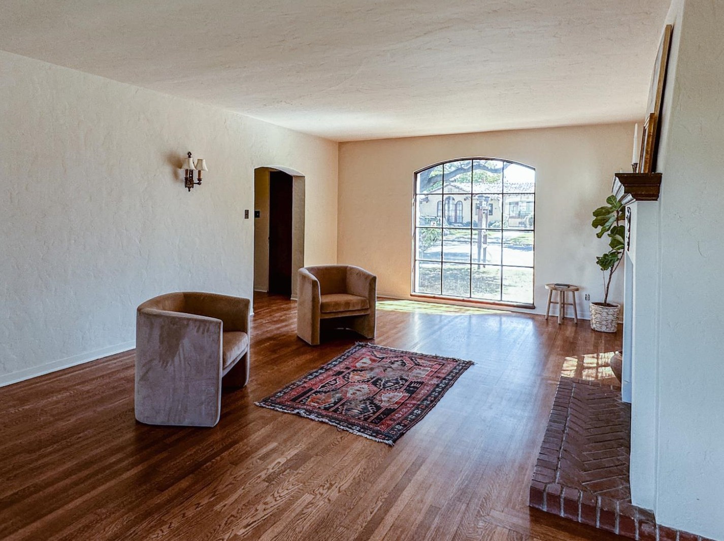 25 Oak St, Salinas, CA 93901-3212