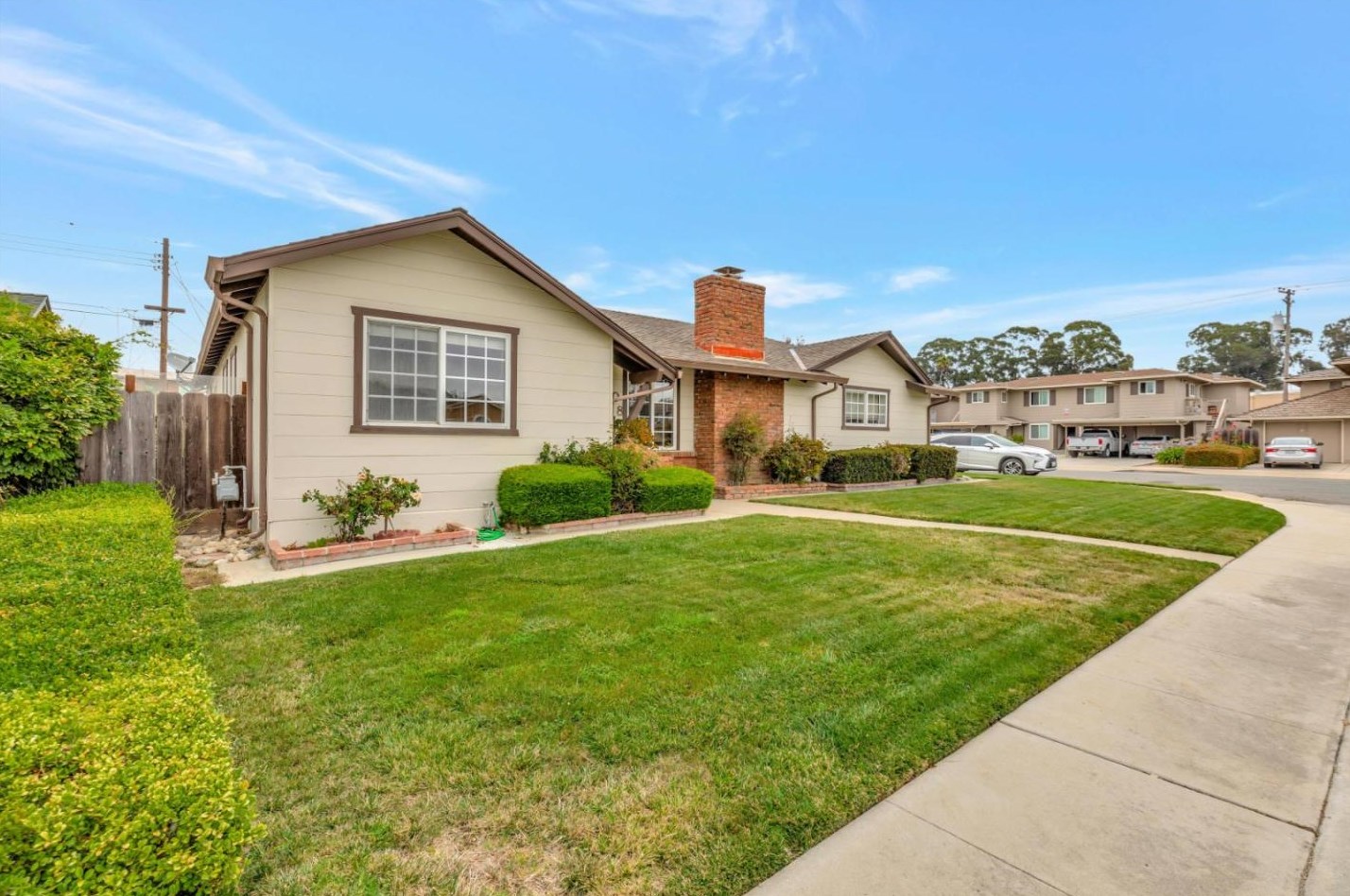 108 Larkspur Dr, Salinas, CA 93906-3805