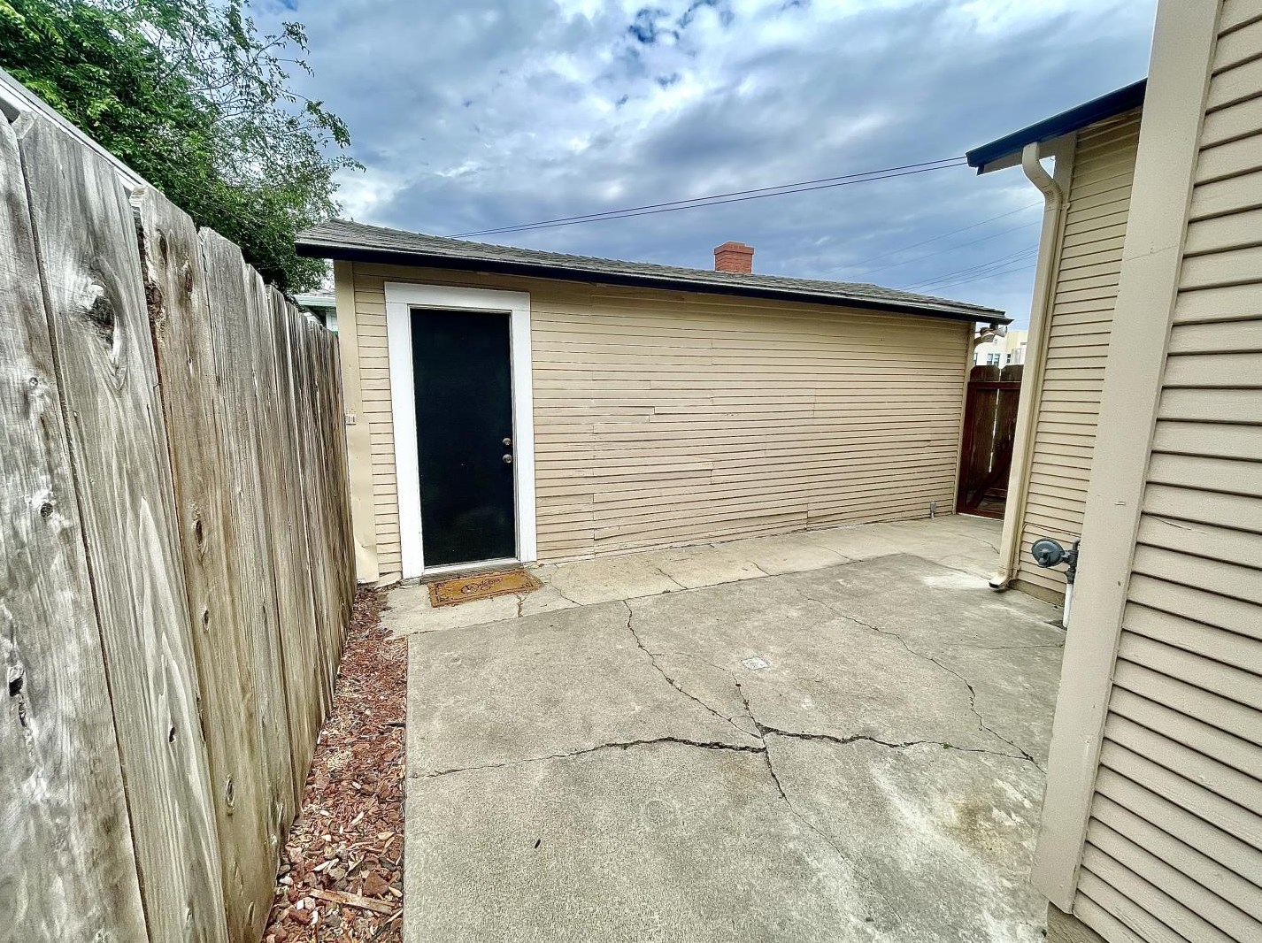 119 San Luis St, Salinas CA  93901-2619 exterior