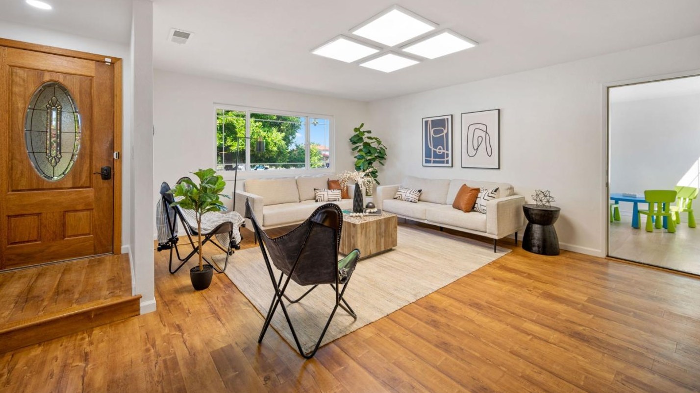 1594 Sun Ln, San Jose, CA 95132-3623