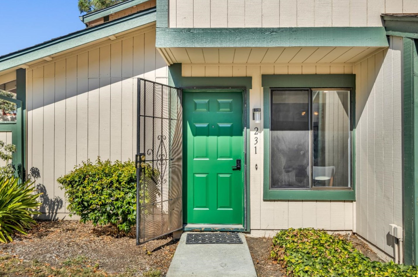 231 Famoso Plz, Union City, CA 94587-3739