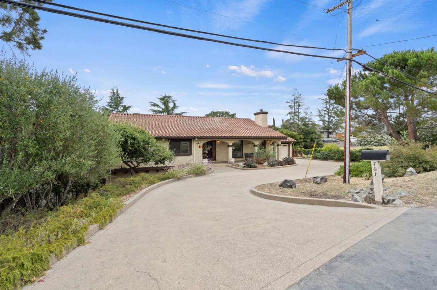 761 Lakeview Way, Redwood City, CA 94062