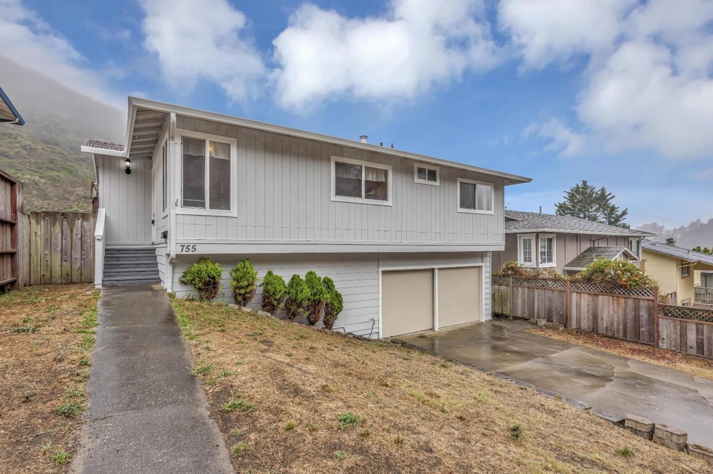 755 Prairie Creek Dr, Pacifica, CA 94044