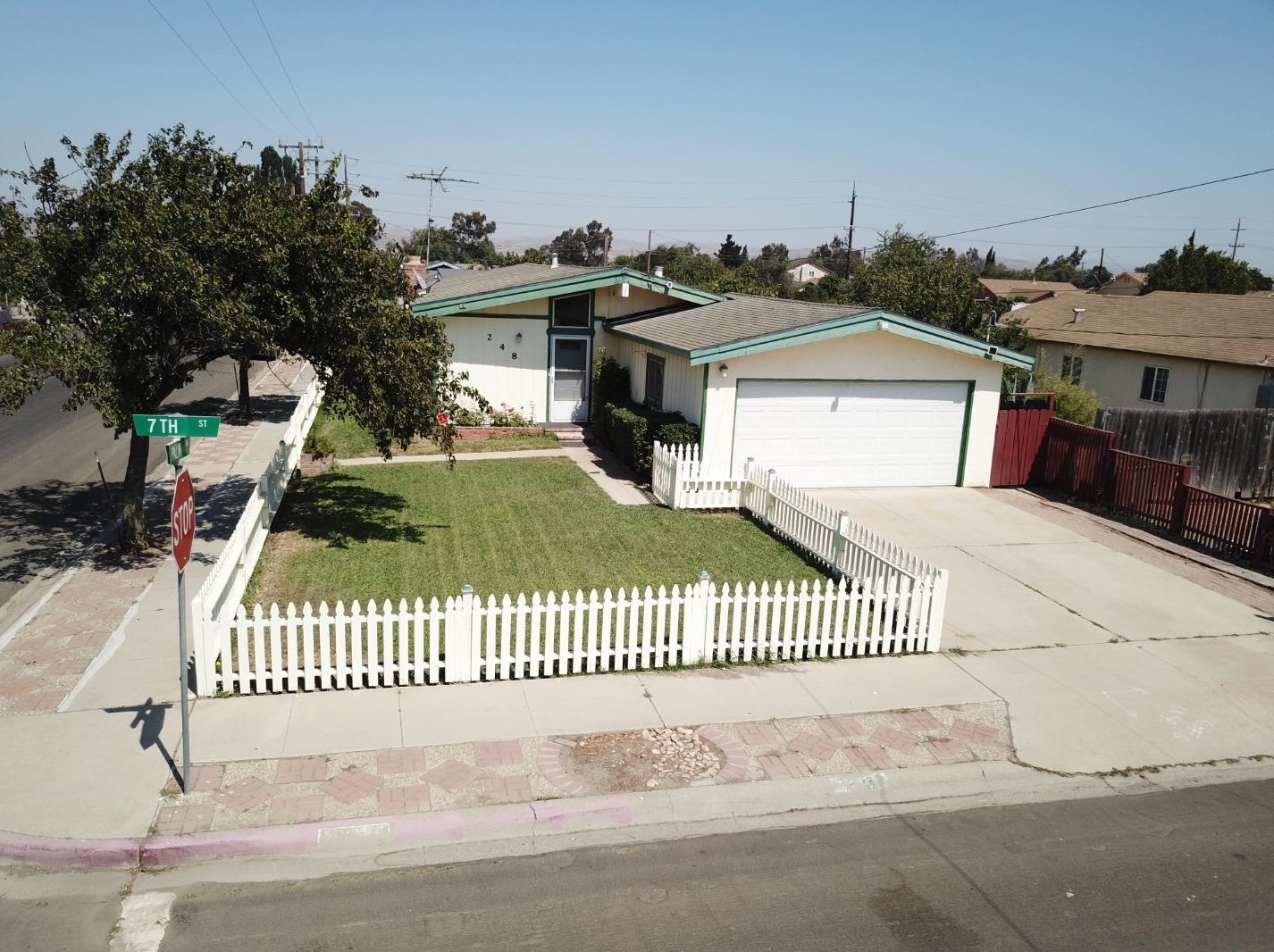 248 7th St, Greenfield, CA 93927