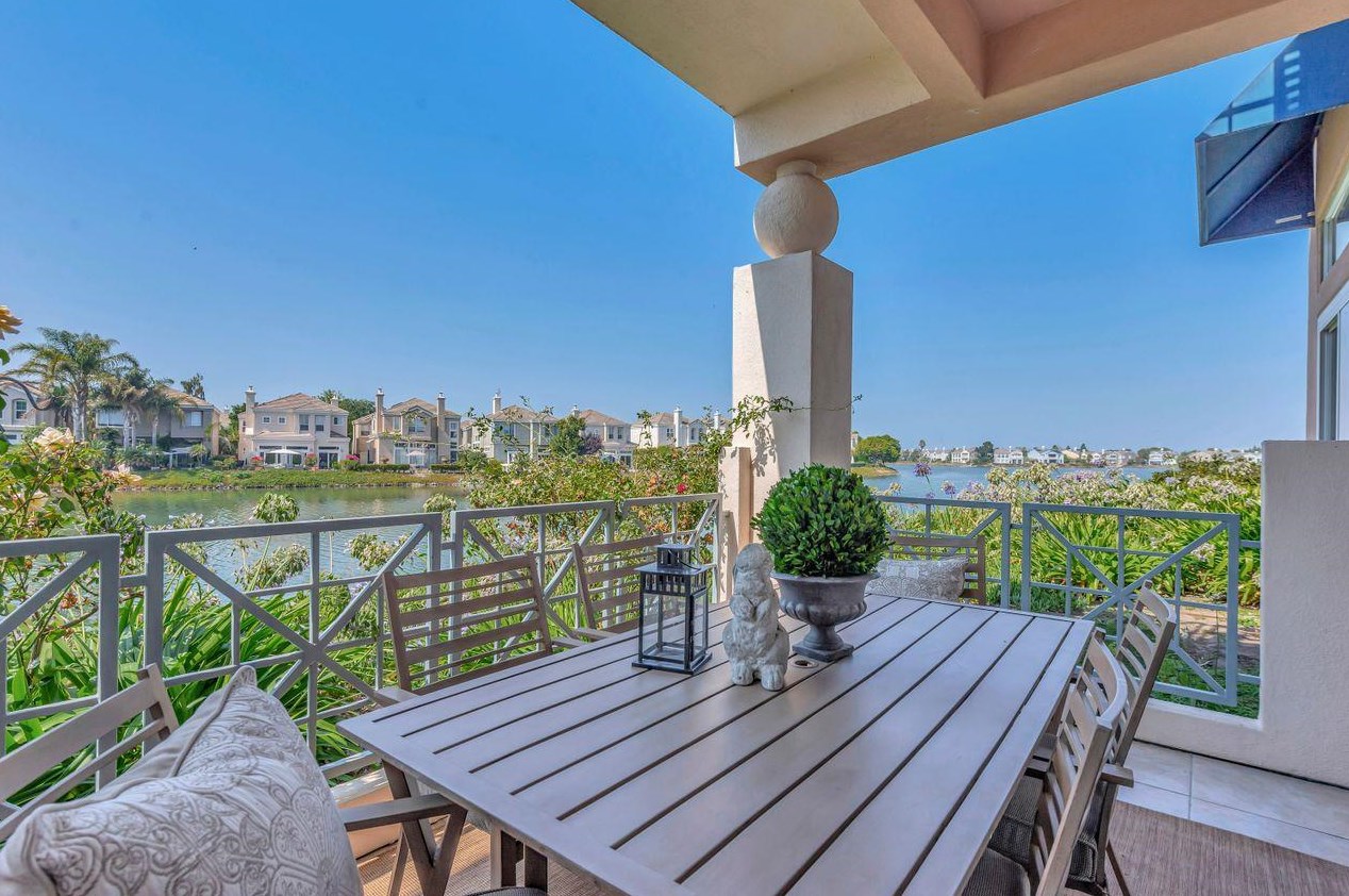 829 Mediterranean Ln., Redwood City, CA 94065