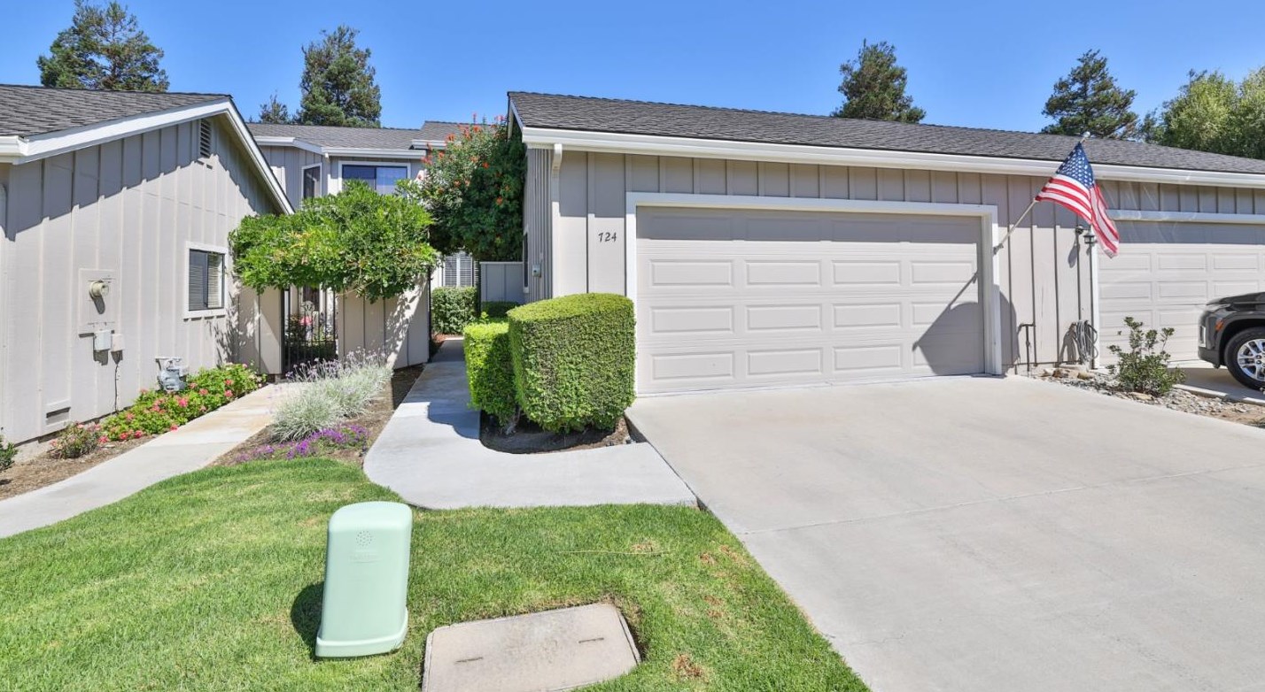724 Helen Dr, Hollister, CA 95023
