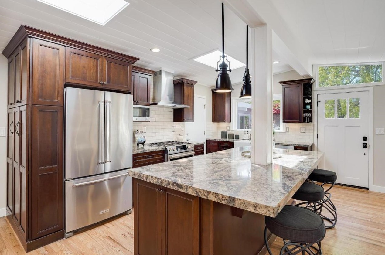 49 Lorelei Ln, Menlo Park, CA 94025