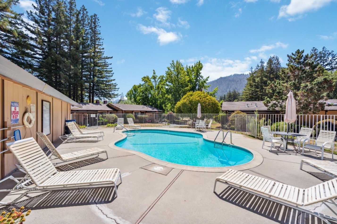 106 Kings Hwy, Big Basin, CA 95006