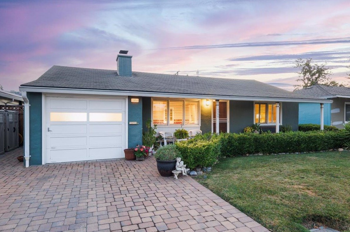 3956 Regan Dr, San Mateo, CA 94403-3647