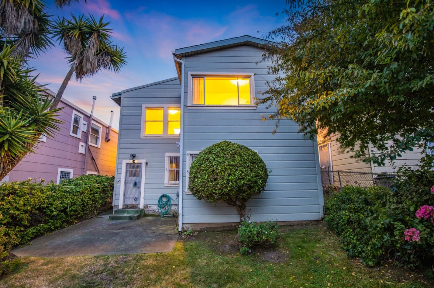 32 Winding Way, San Francisco, CA 94112-4527