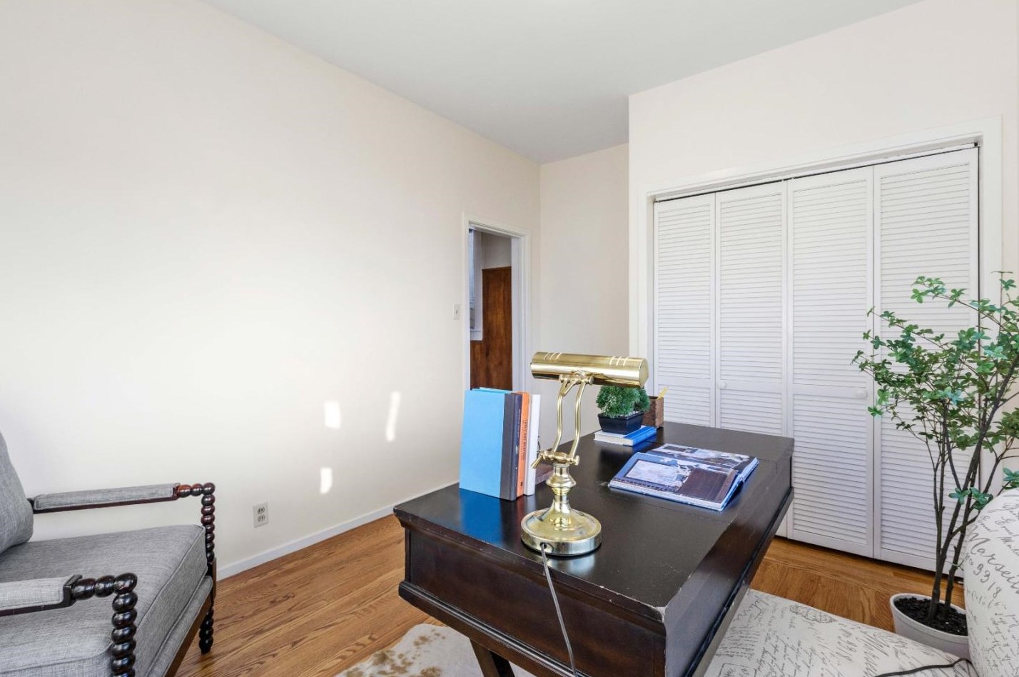 32 Winding Way, San Francisco CA 94112-4527 exterior