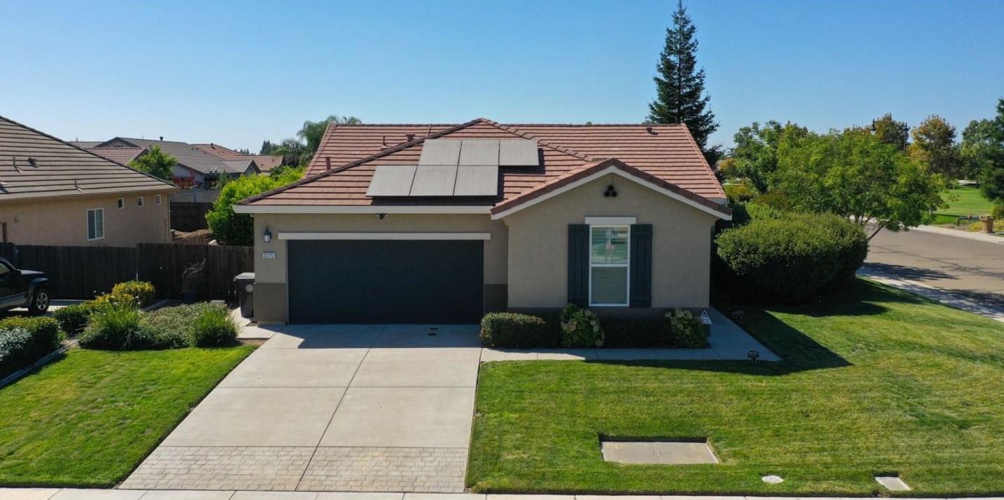 2275 Ravenbrook Ln, Manteca, CA 95336