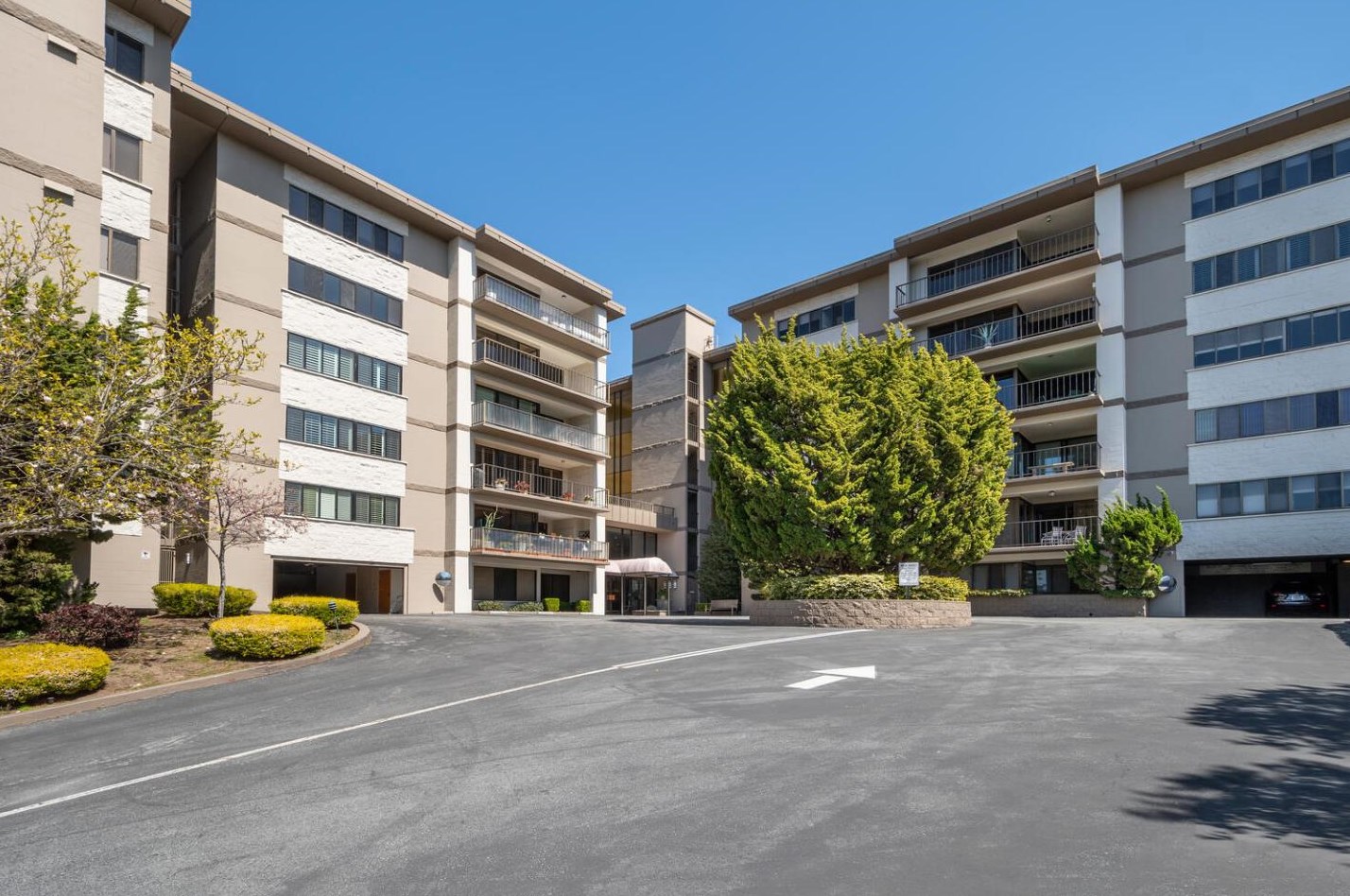 50 Mounds Rd 614, San Mateo, CA 94402