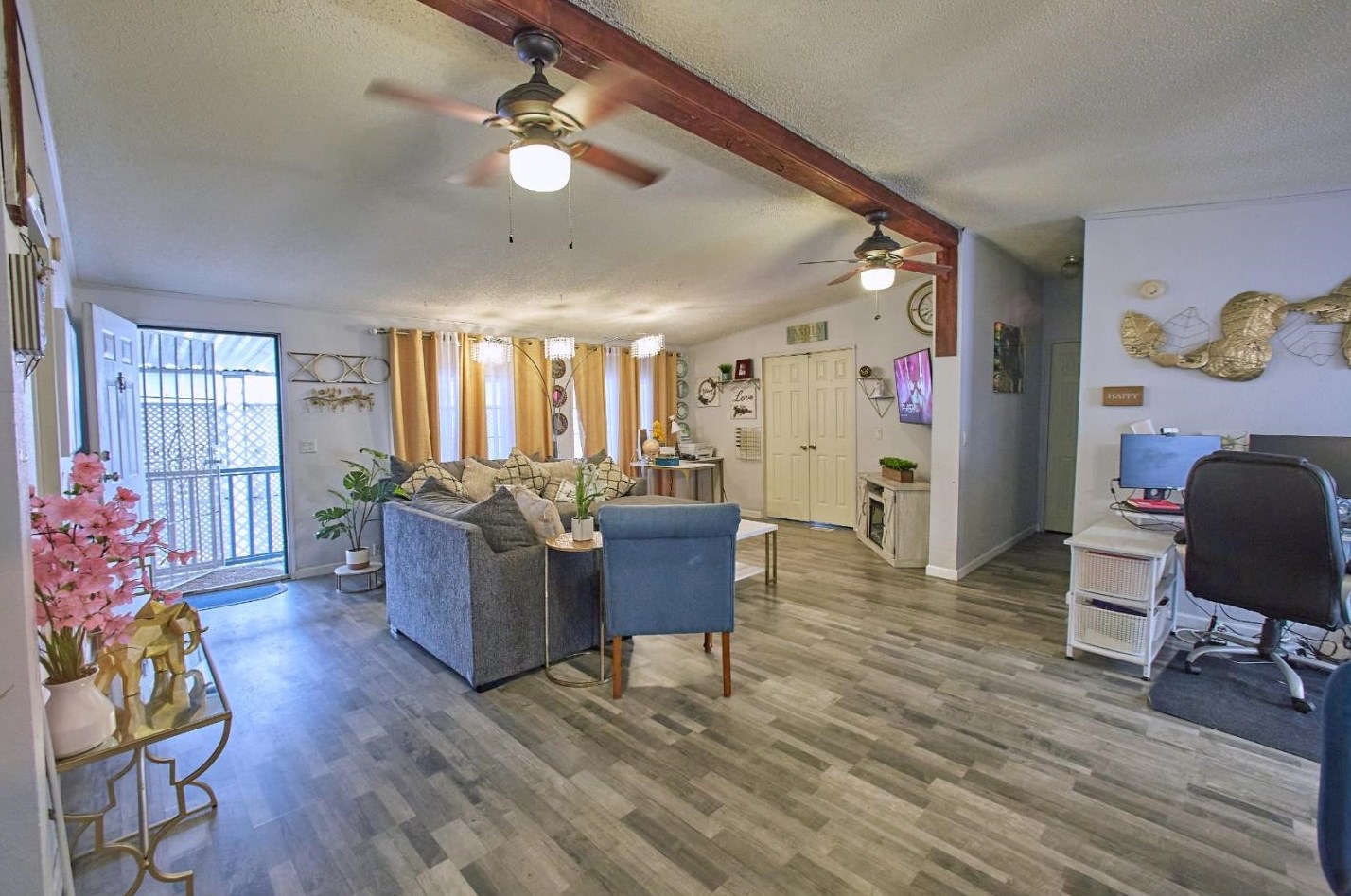 20 Russell Rd 9, Salinas, CA 93906