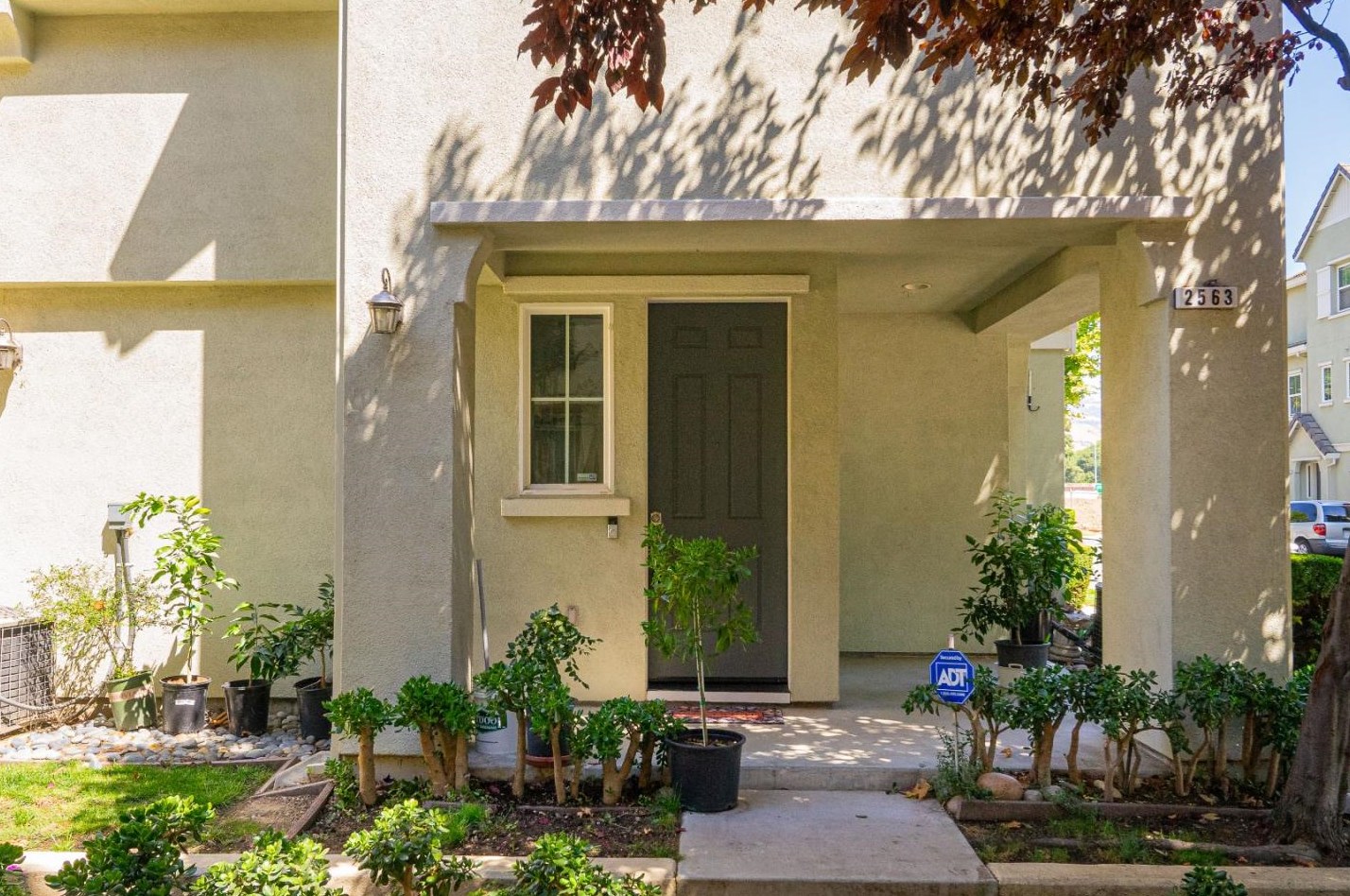 2563 Riparian Ct, San Jose, CA 95133-1318