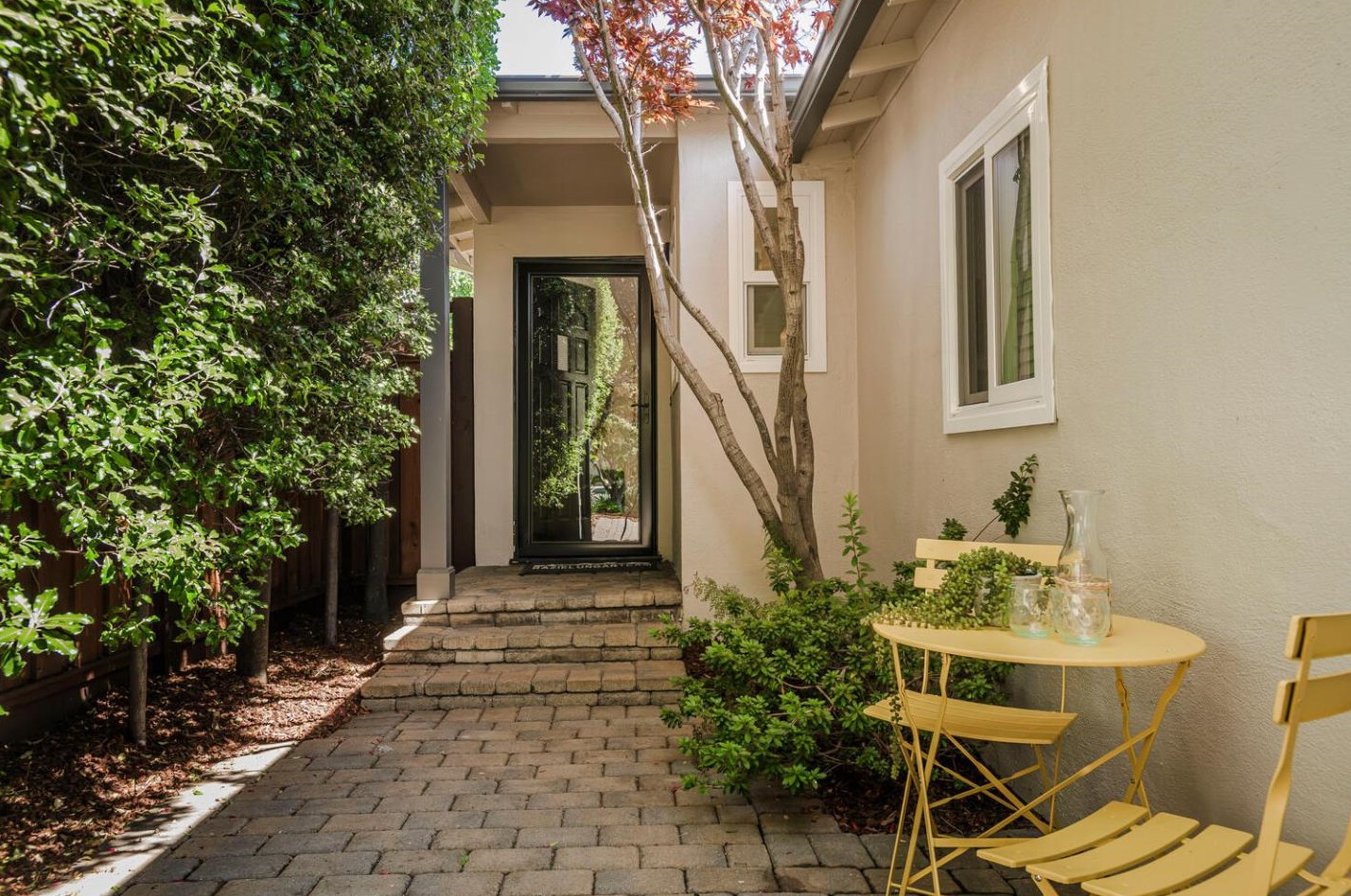 1371 Orange Ave, San Carlos, CA 94070