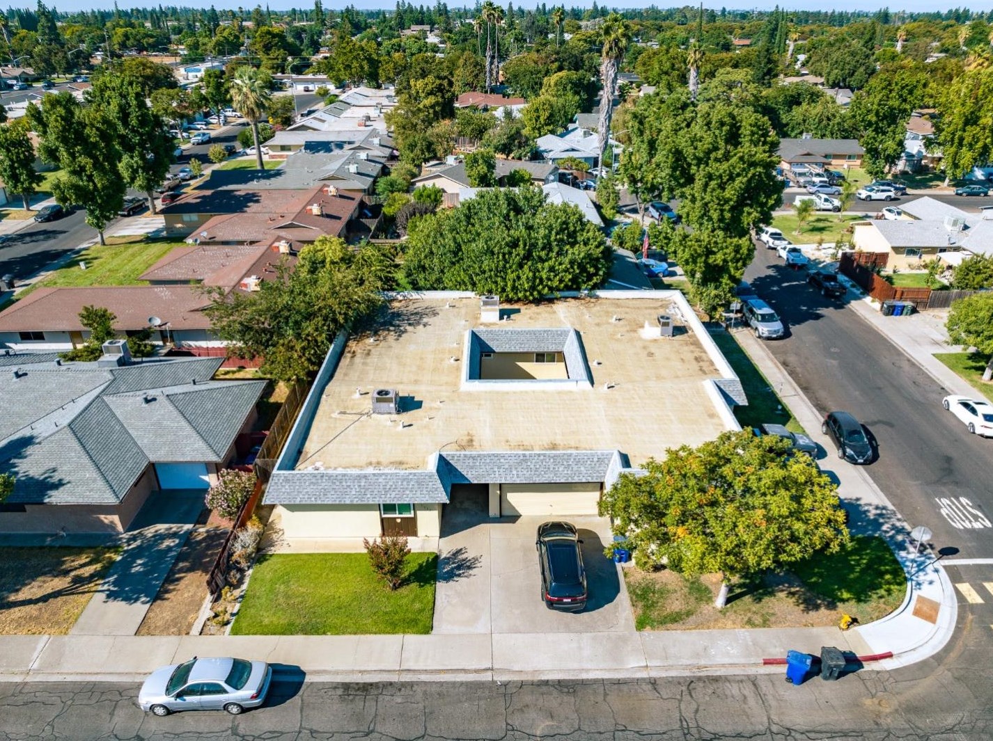1317 E Rumble Rd, Modesto, CA 95355