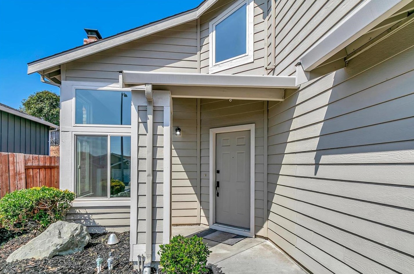 741 Starfish Dr, Vallejo, CA 94591-7822