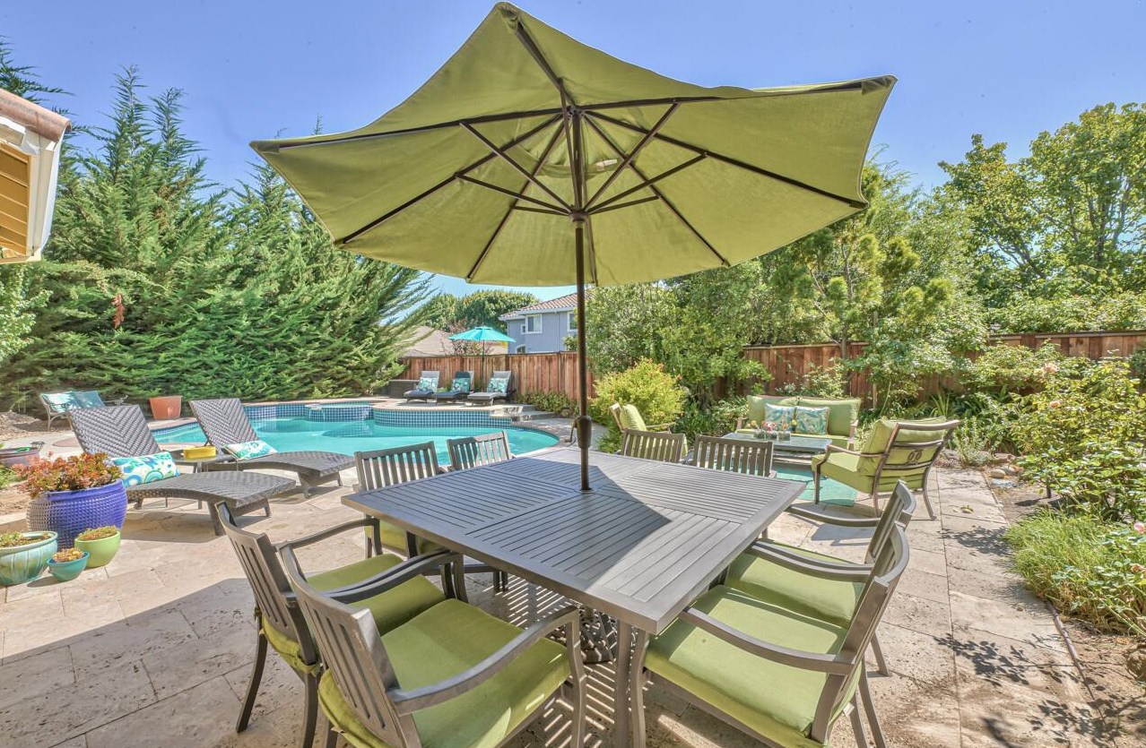 21941 Hearthwood Ct, Salinas, CA 93908-1503