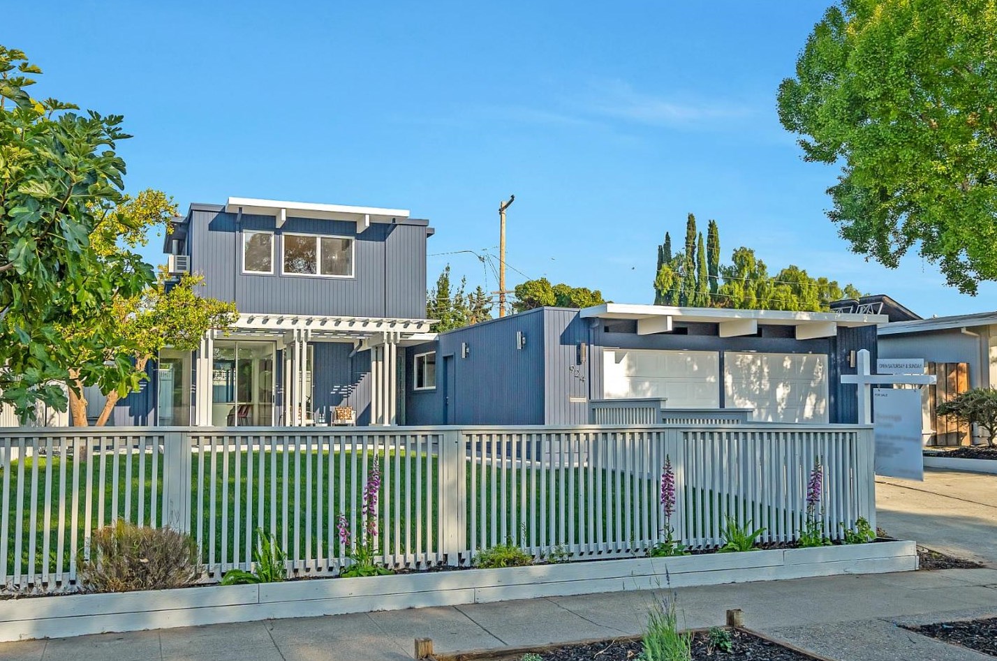 924 Ferngrove Dr, Cupertino, CA 95014